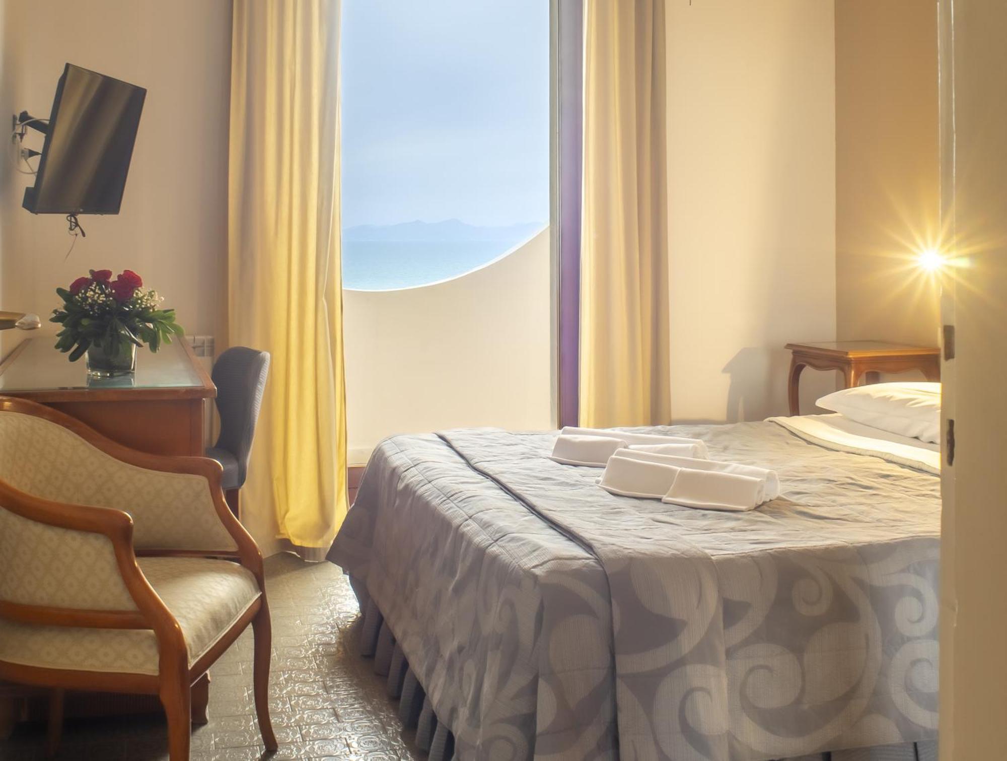 Hotel Sinuessa Terme Мондрагоне Экстерьер фото